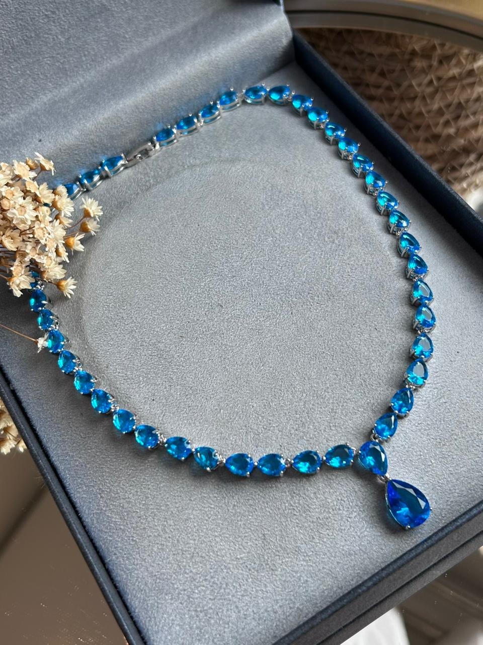 Colar Riviera Gotas Azul Claro