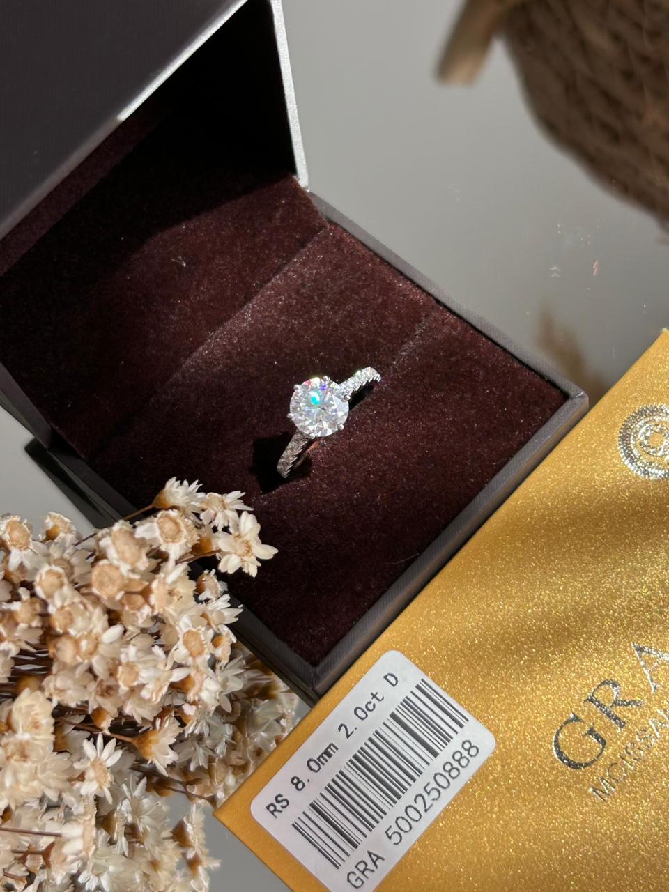 Anel Solitário 8mm 2ct