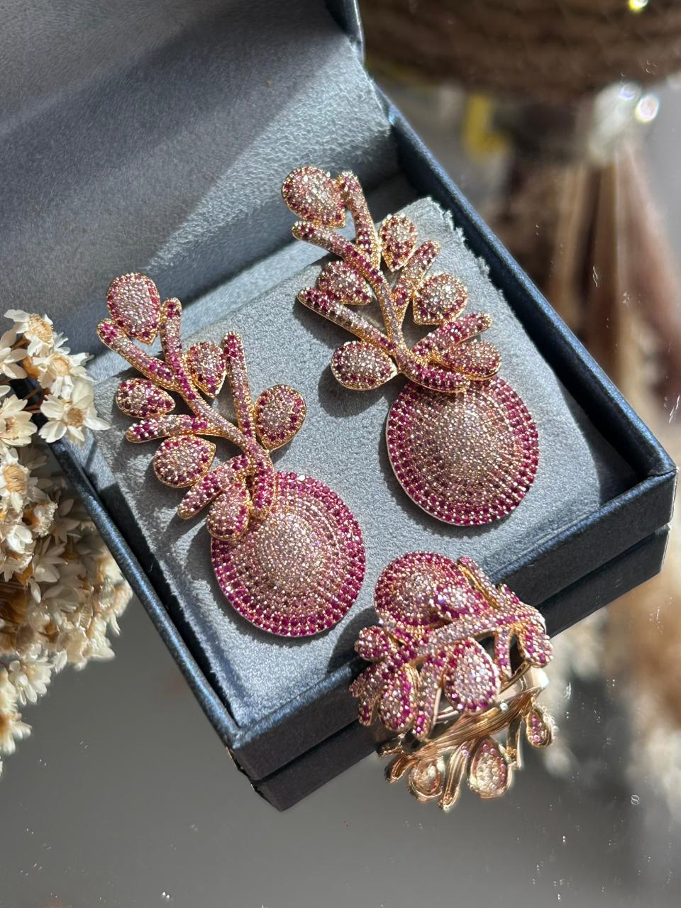 Conjunto Brinco e Anel Safira Rosa