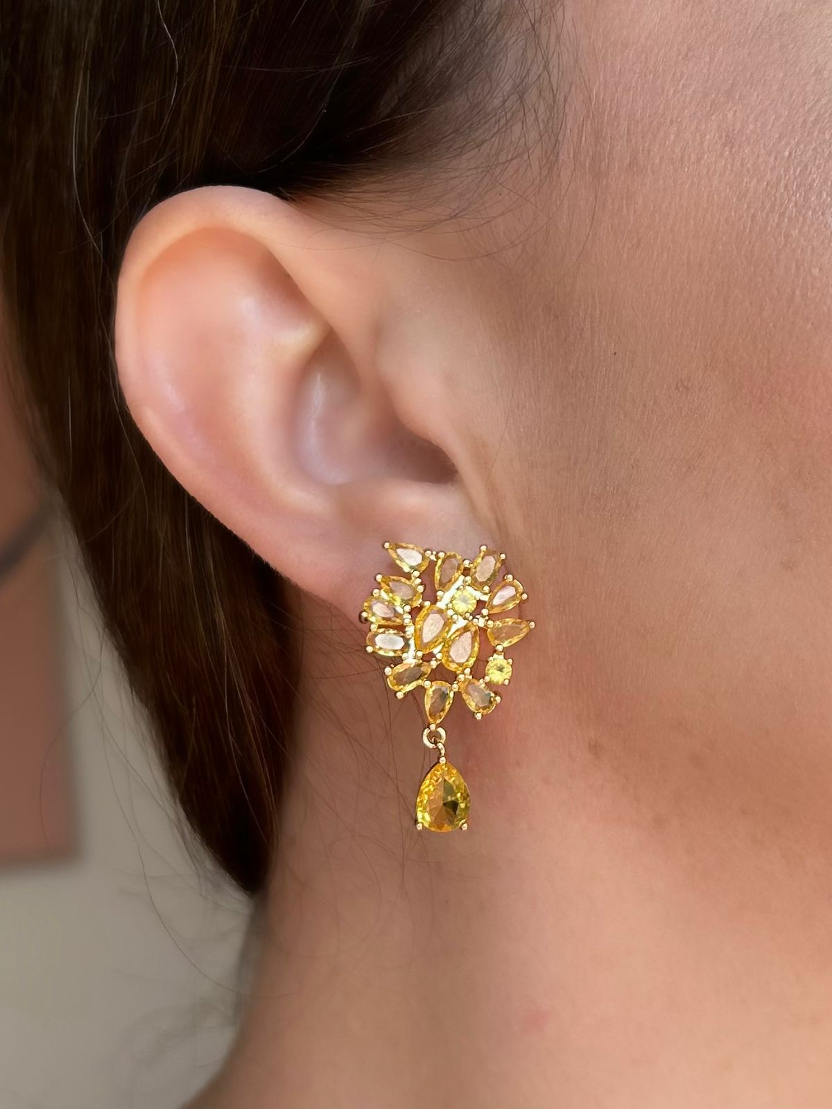 Brinco Érica Fancy Yellow Dourado