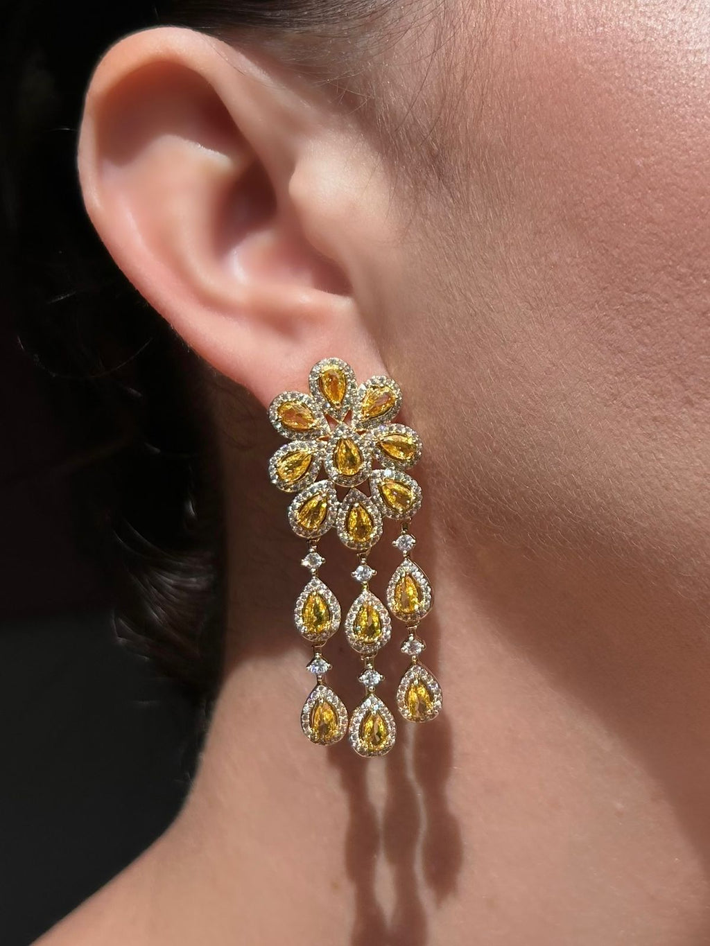 Brinco Elisa Verde Esmeralda Dourado