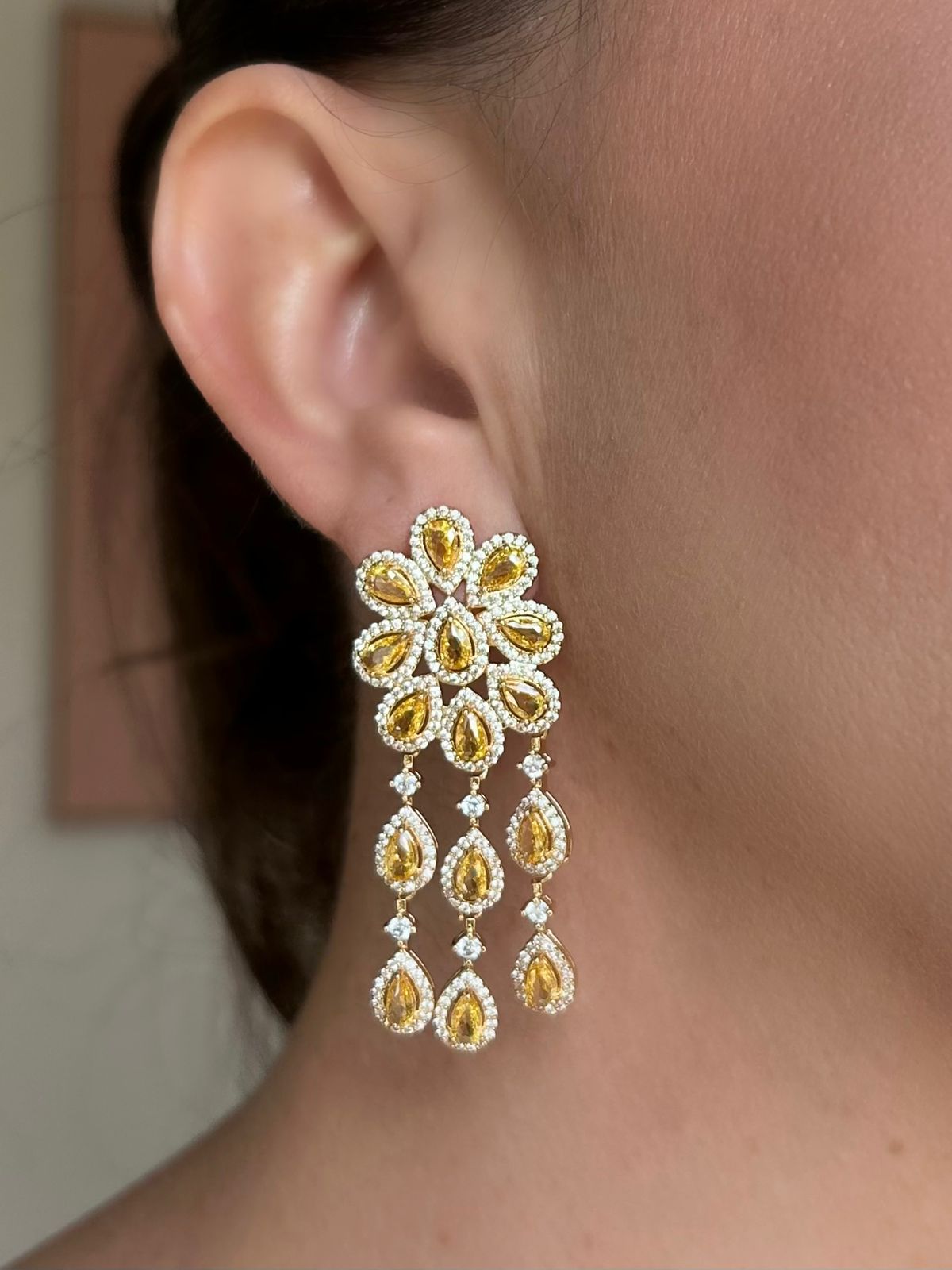 Brinco Elisa Verde Esmeralda Dourado