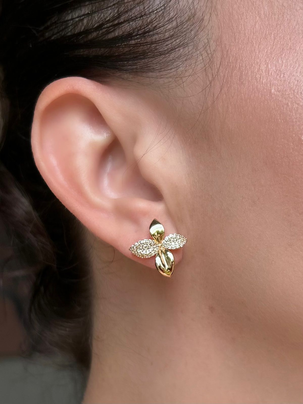 Brinco Lírio P Dourado