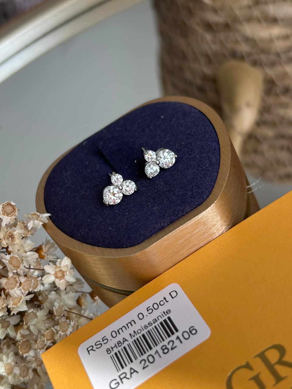 Brinco 3 Pedras Moissanites 3 Pedras 3/4/5mm 0,5ct