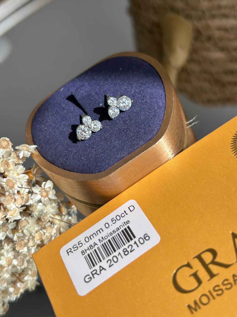 Brinco 3 Pedras Moissanites 3 Pedras 3/4/5mm 0,5ct