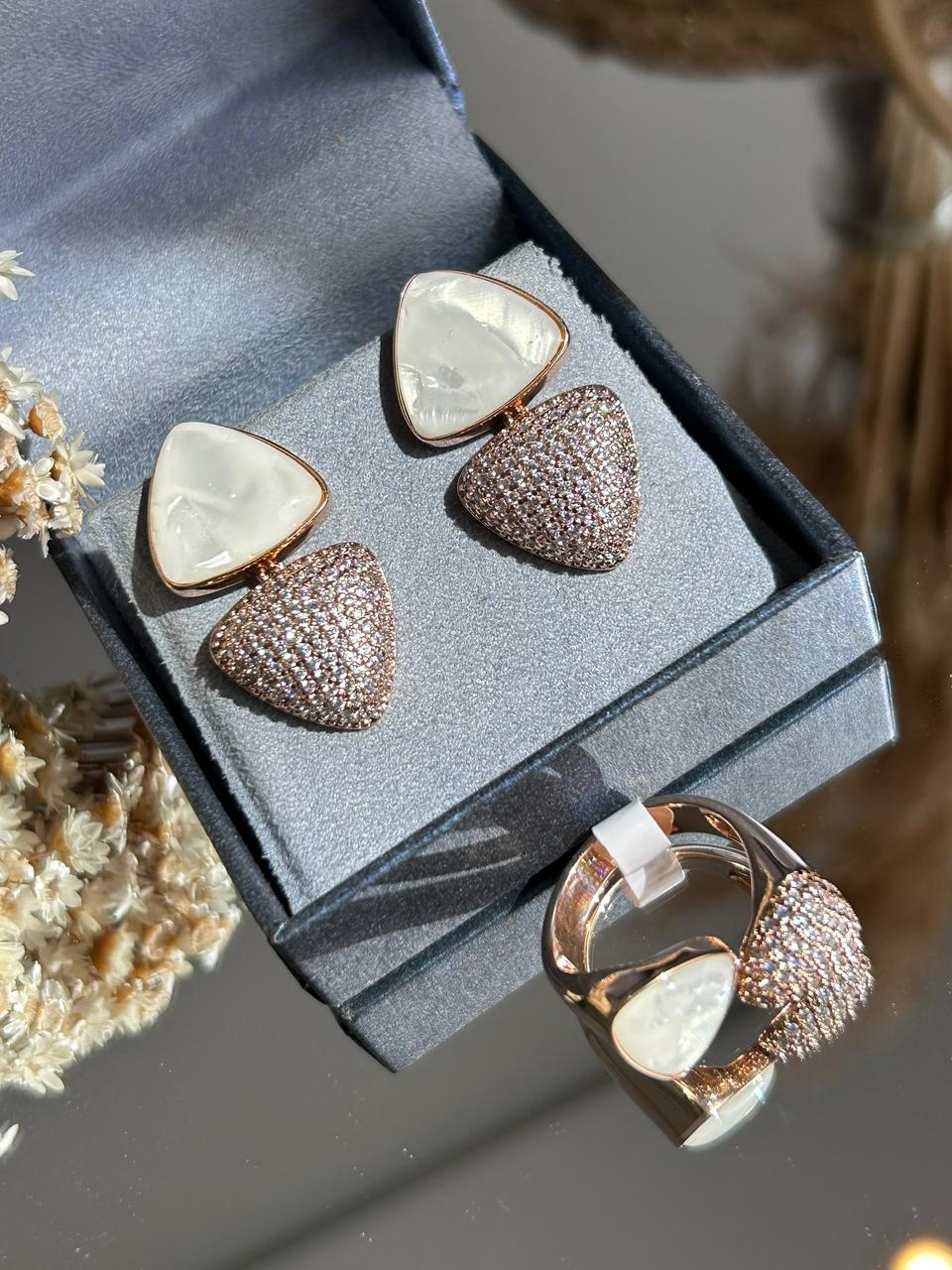 Conjunto Triângulo Cravação