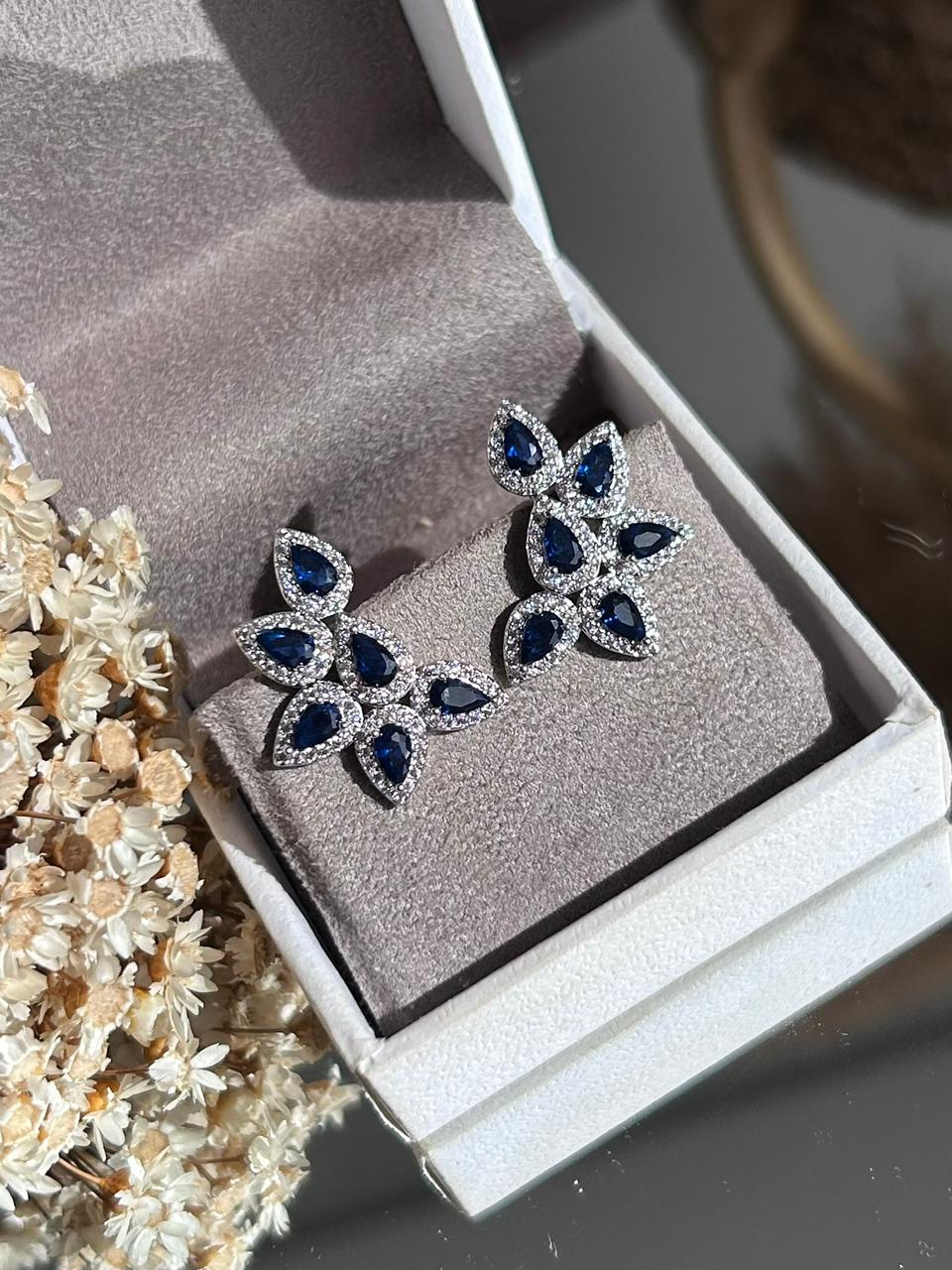 Brinco EarCuff Folhas Azul Safira