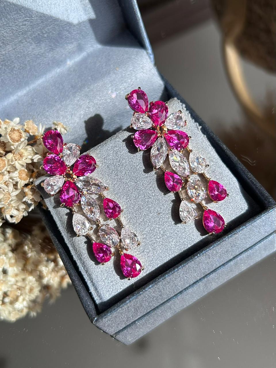 Brinco Lavínea Safira Rosa/Pink Dourado