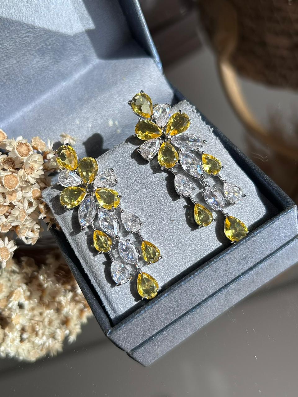 Brinco Lavínea Fancy Yellow