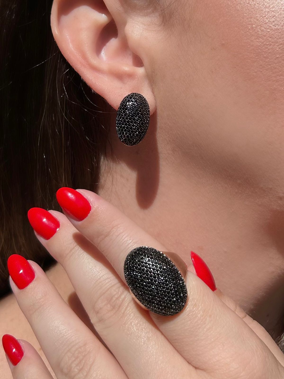 Conjunto Brinco e Anel Oval Negro