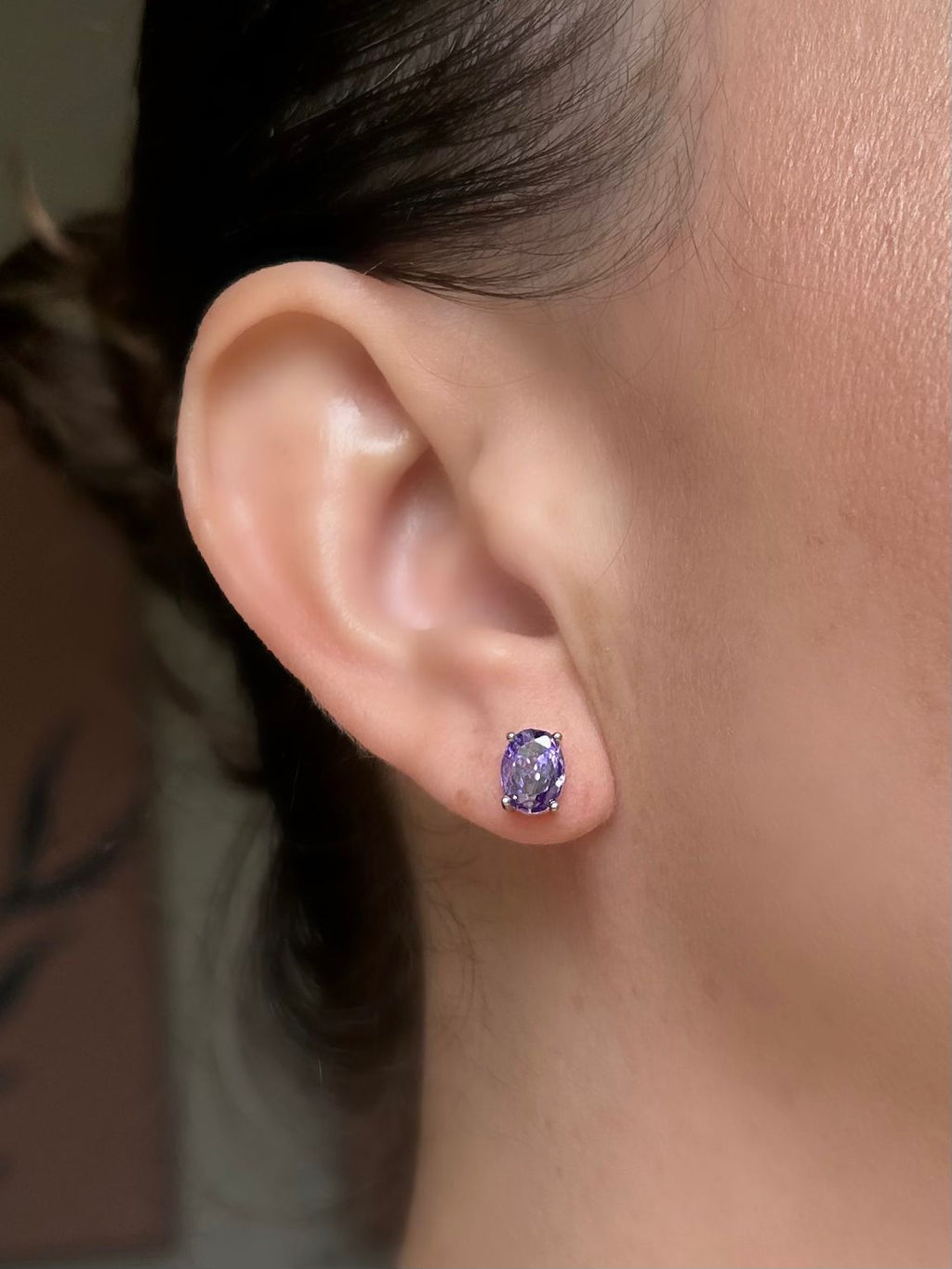 Brinco Solitário Oval Ametista P