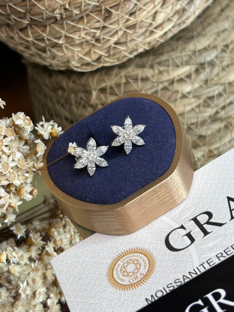 Brinco Marquise Cut 3.74ct Moissanite