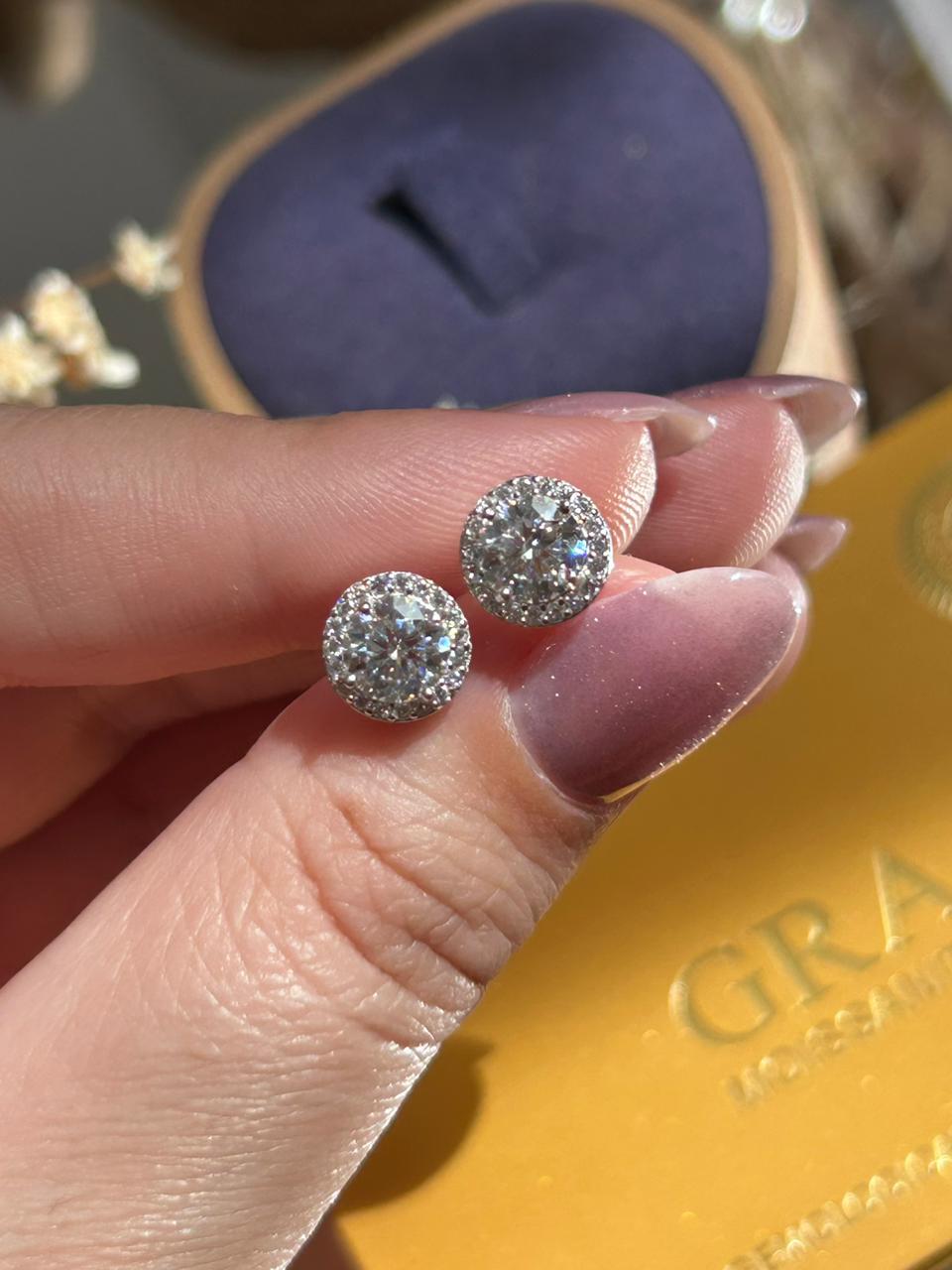 Brinco Solitário 6mm 0,8ct Moissanite