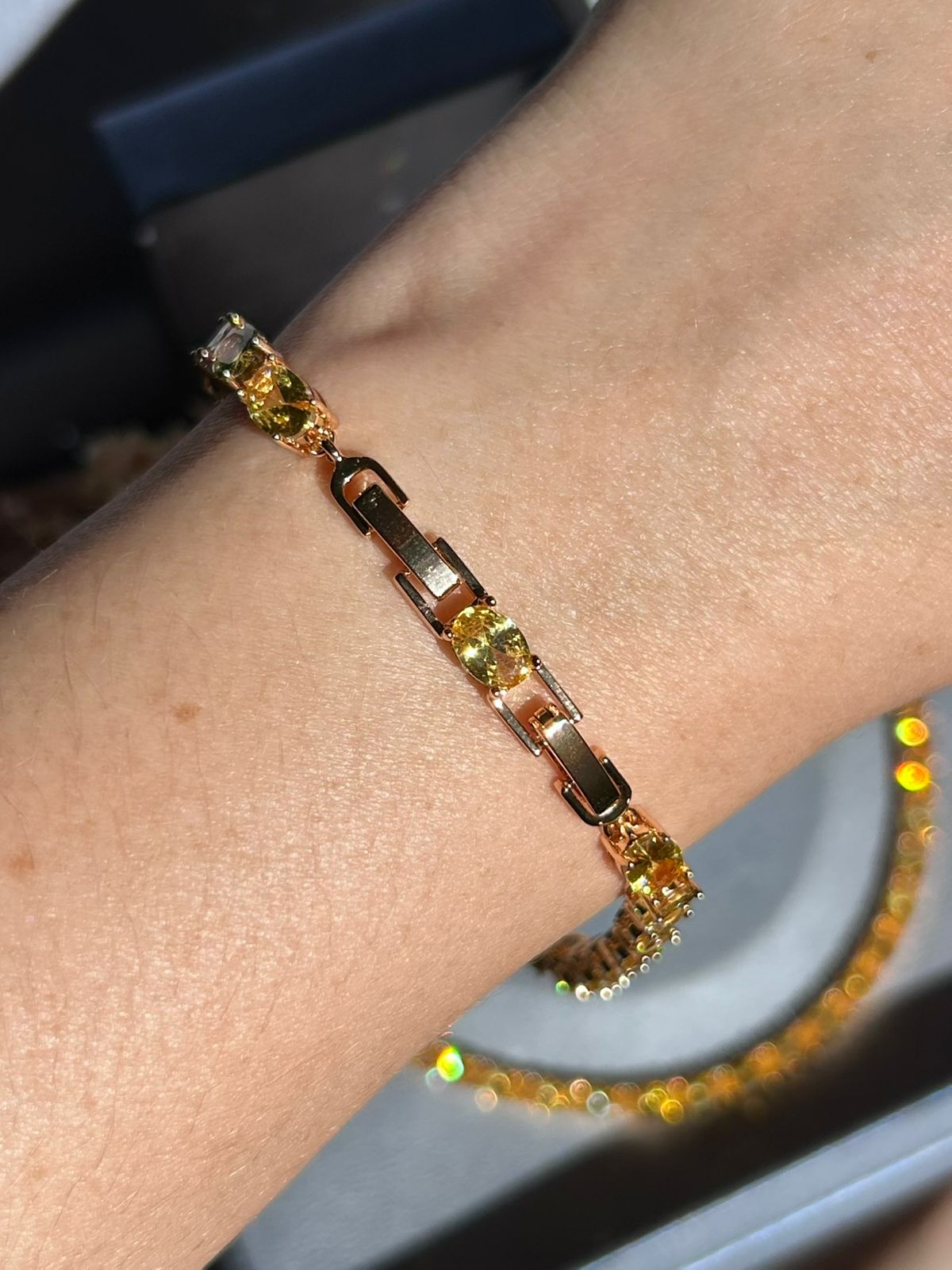 Pulseira Riviera Pedras Ovais Fancy Yellow Dourada