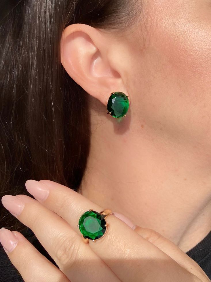 Conjunto Solitário Oval Verde Esmeralda