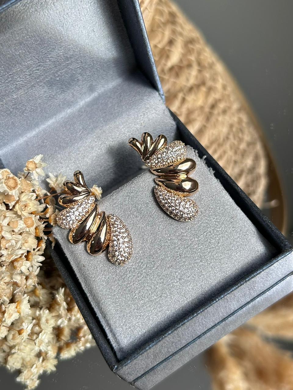 EarCuff Gomos Dourado