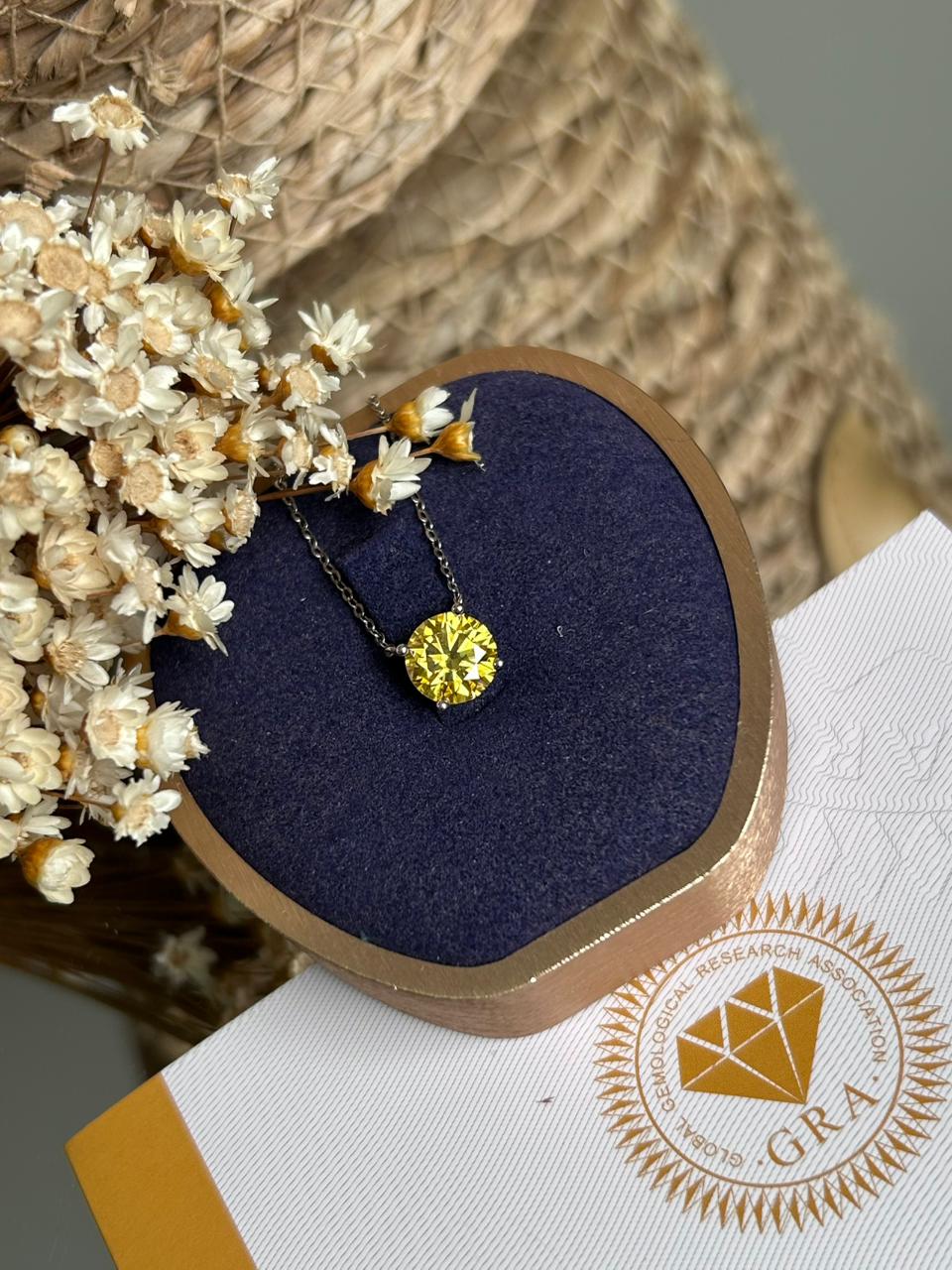 Colar Solitário 8mm 2ct Yellow