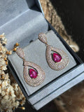 Brinco Gota Vazada Safira Rosa/Pink Dourado