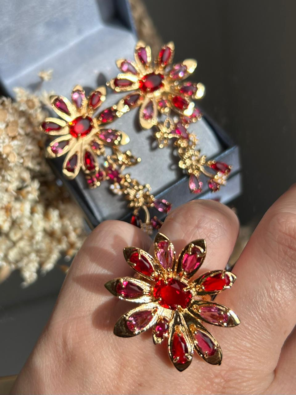 Conjunto Brinco e Anel Bianca Rubi e Pink