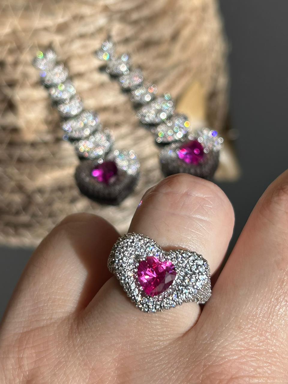 Conjunto Brinco e Anel Hart Safira Rosa/Pink