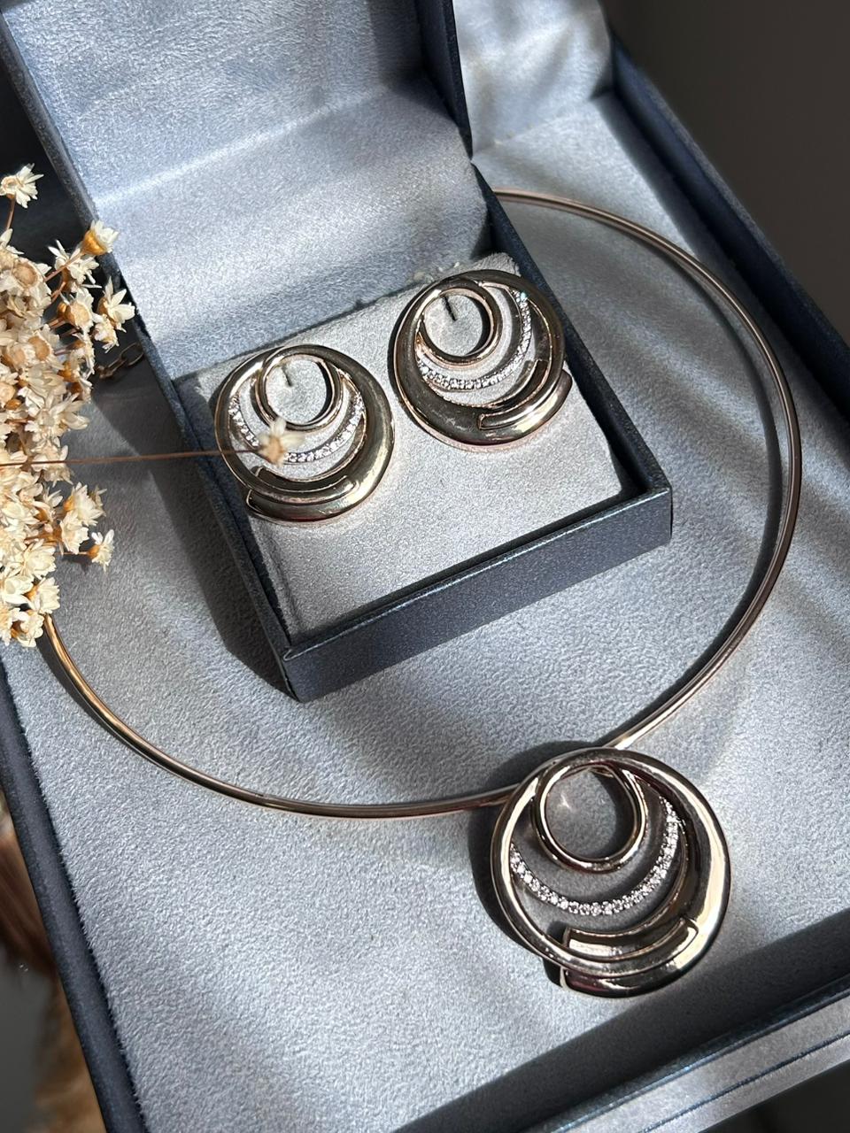 Conjunto Brinco e Colar Aro Pingente Circulo