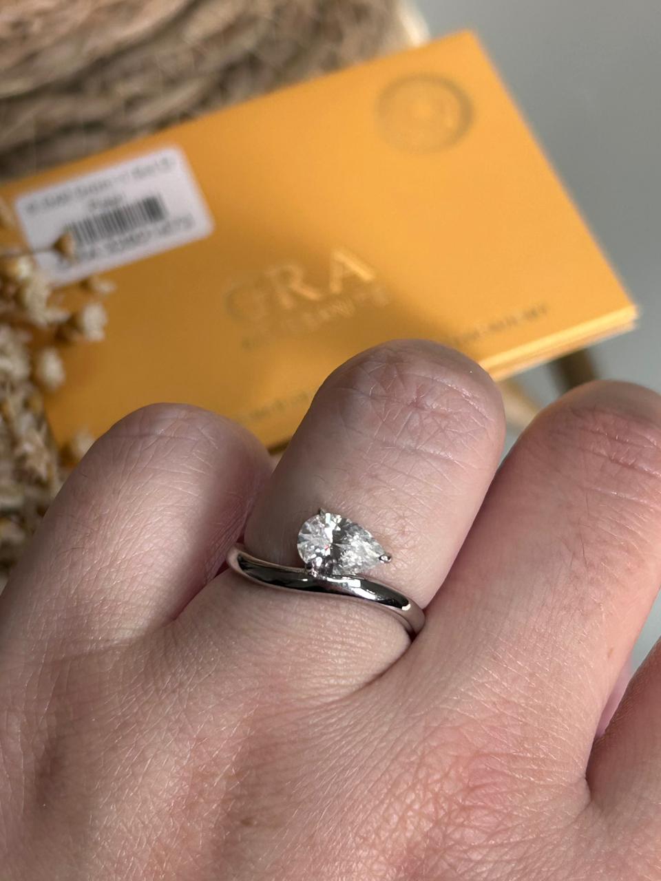 Anel Pear Moissanite 1,5ct