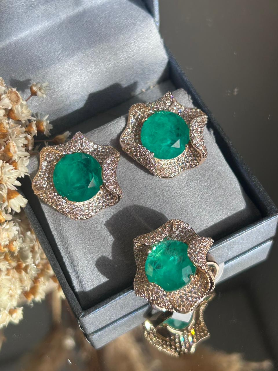 Conjunto Brinco e Anel Gioh Verde Esmeralda