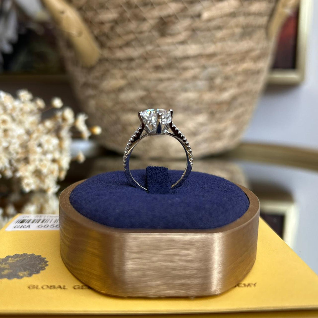 Anel Solitário Oval Moissanite 3.26ct