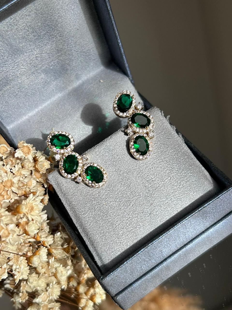 EarCuff Nina Verde Esmeralda Dourado