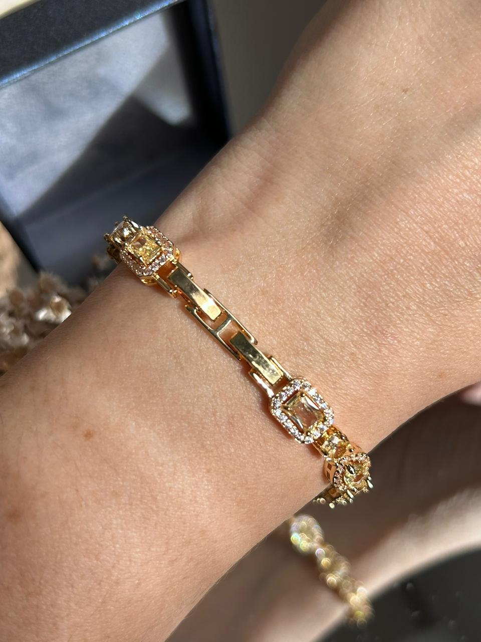 Pulseira Riviera Nina Fancy Yellow Dourada