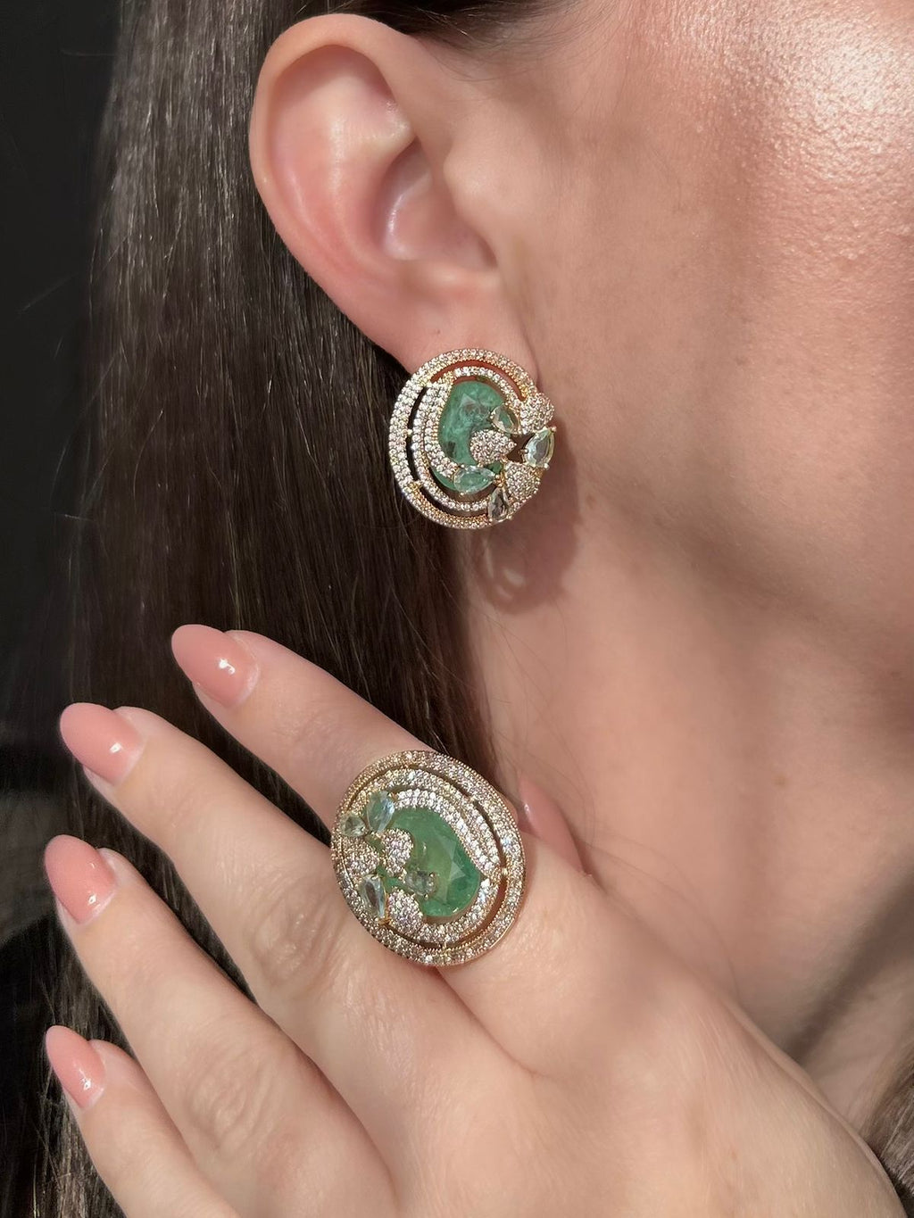 Conjunto Brinco e Anel Oval Turmalina Verde