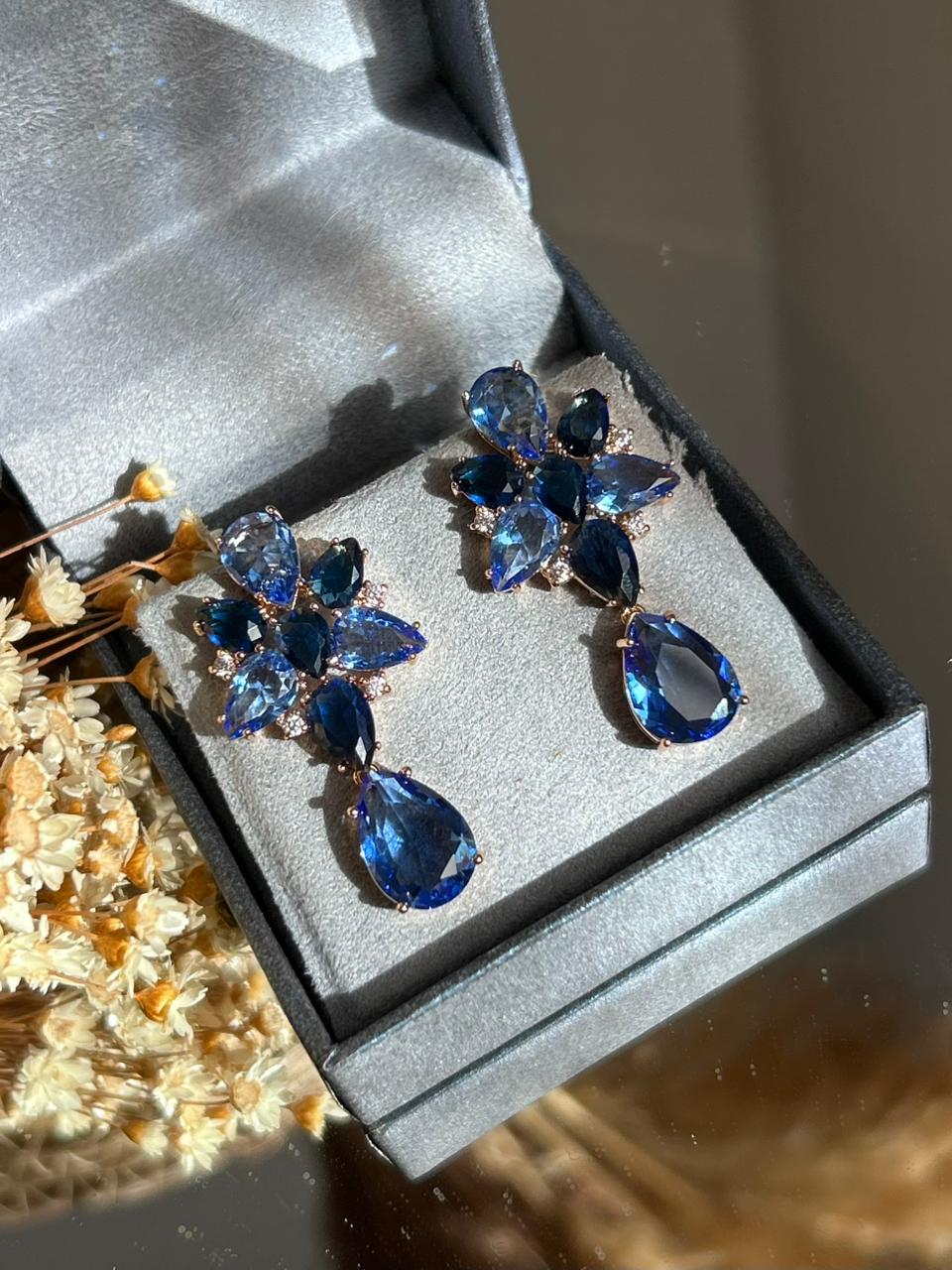 Brinco Fer Tanzanita e Azul Safira