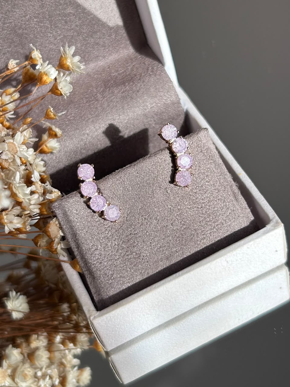 Brinco Mini EarCuff Shine Lilás Dourado