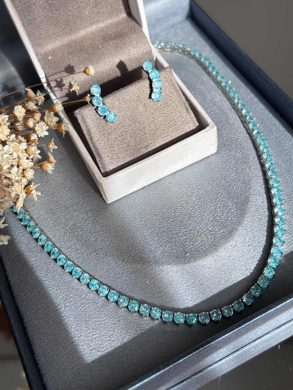 Brinco Mini EarCuff Shine Azul Celeste