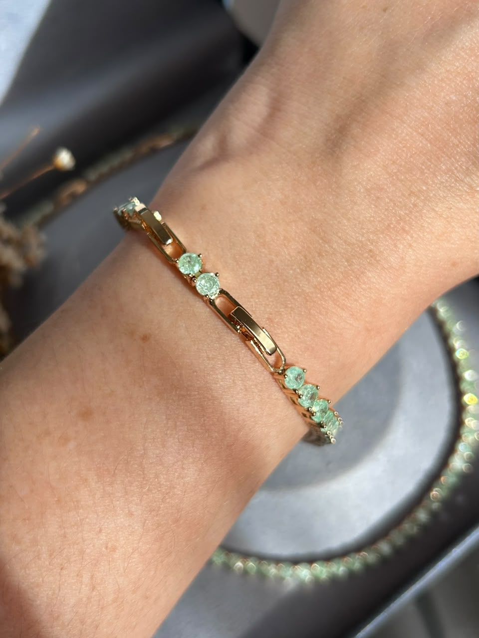 Pulseira Riviera Shine Esmeralda Colombiana Dourado