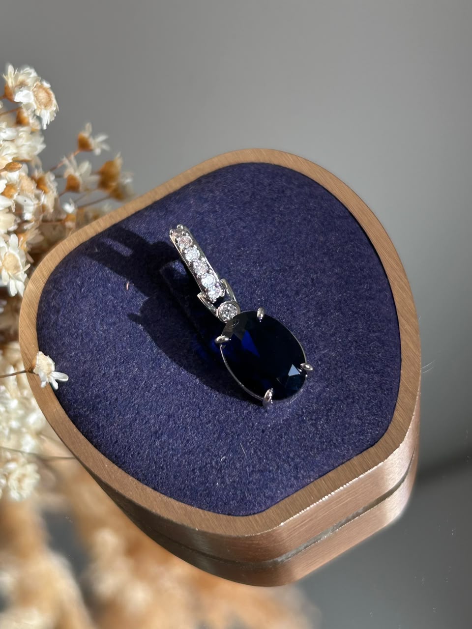 Pingente Oval Azul Safira