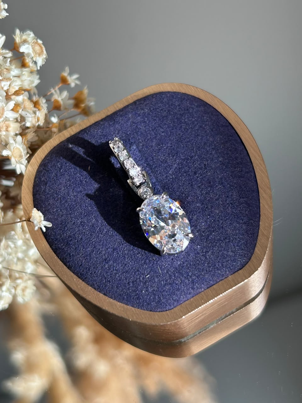 Pingente Oval Incolor