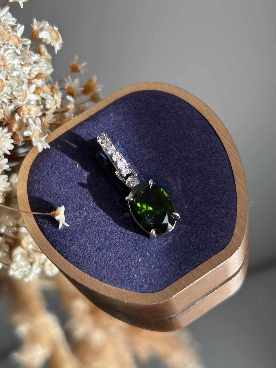 Pingente Oval Verde Peridoto