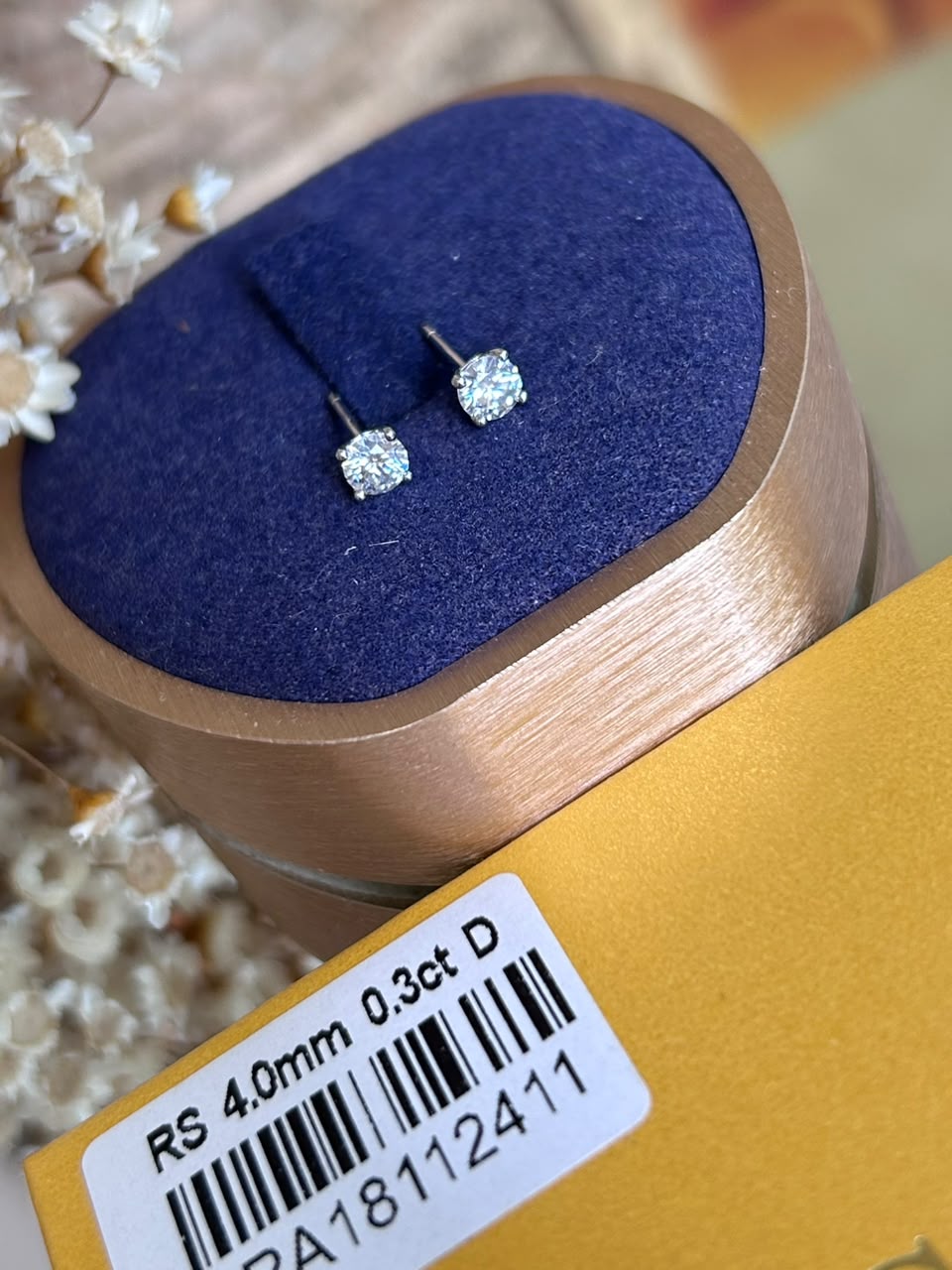 Brinco Solitário Moissanite 4mm 0,3ct