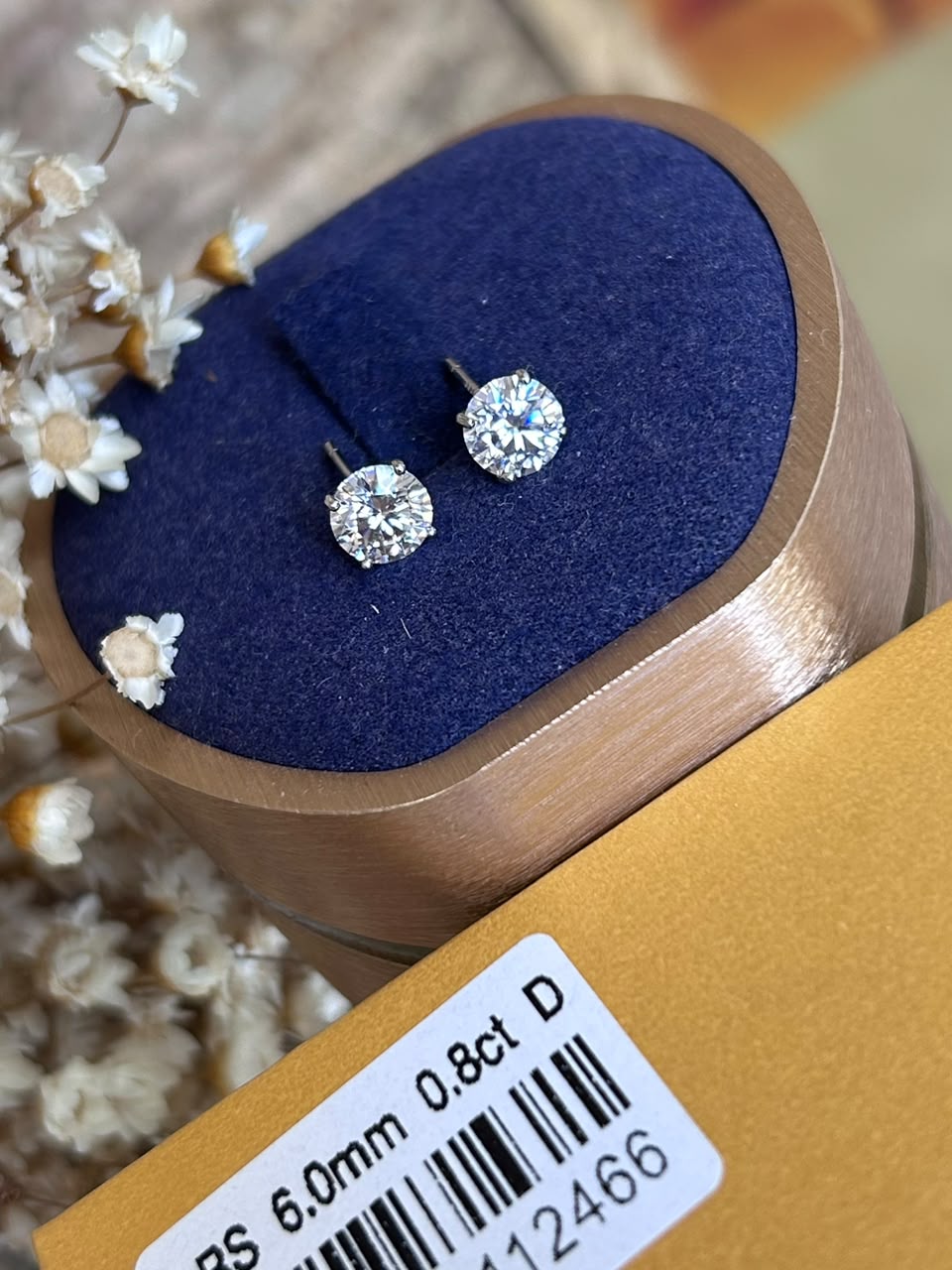 Brinco Solitário Moissanite 6mm 0,8ct