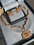 Conjunto Brinco e Colar Silvia Yellow Dourado Inspired
