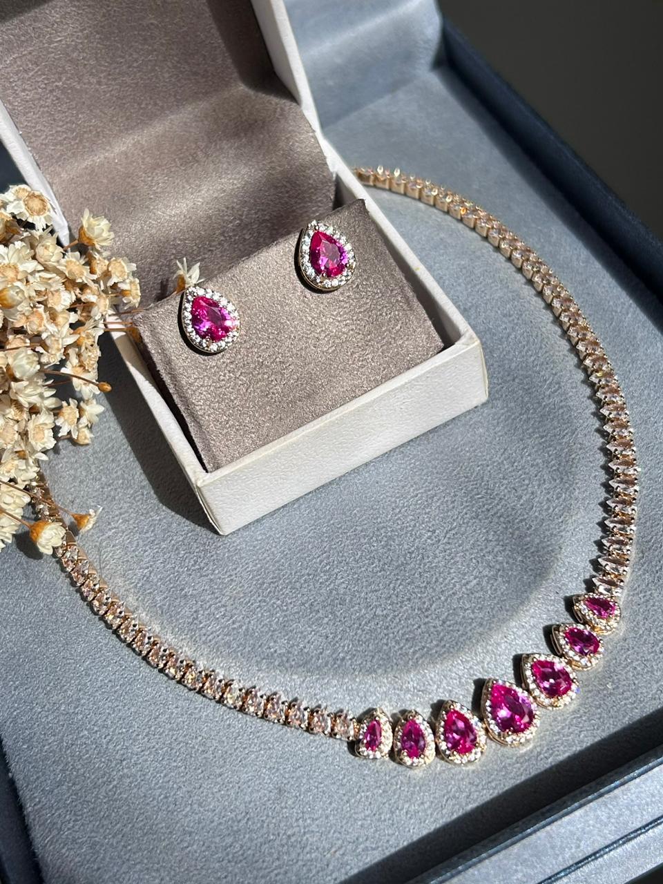 Colar Riviera Gotas Safira Rosa/Pink Dourado