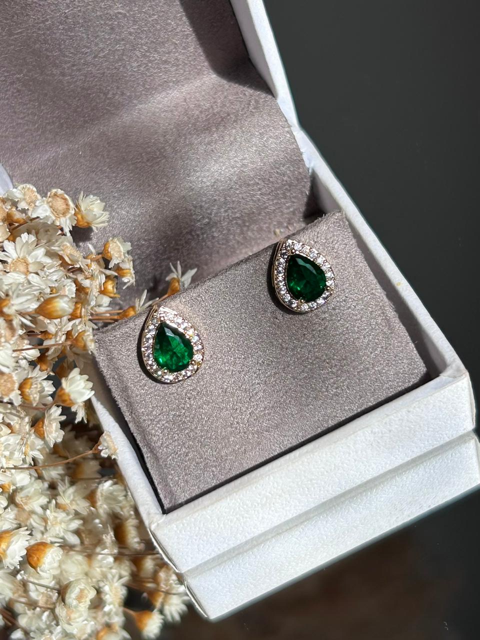 Brinco Gota Verde Esmeralda Dourado