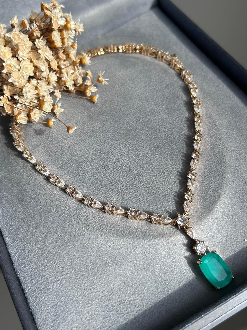 Colar Gravata Pedra Retangular Turmalina Dourado