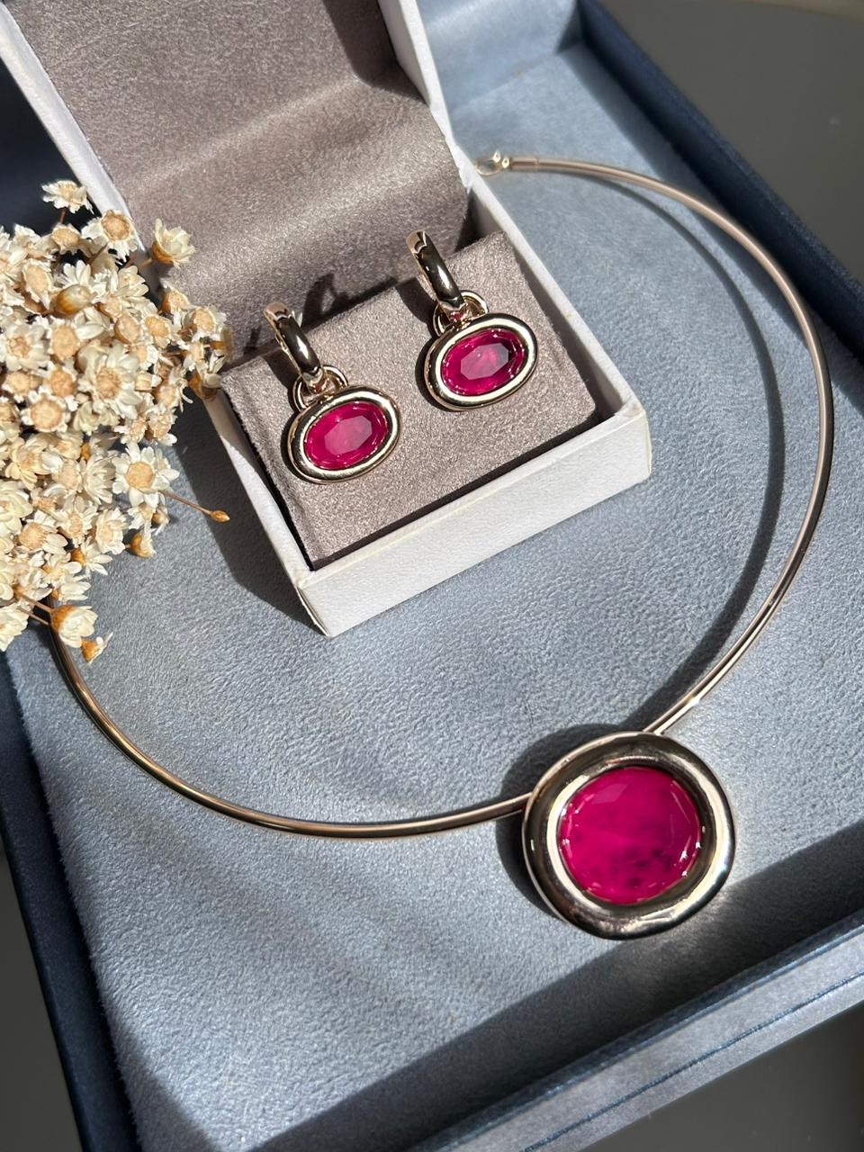 Conjunto Brinco e Colar Aro Rígido Pingente Vermelho