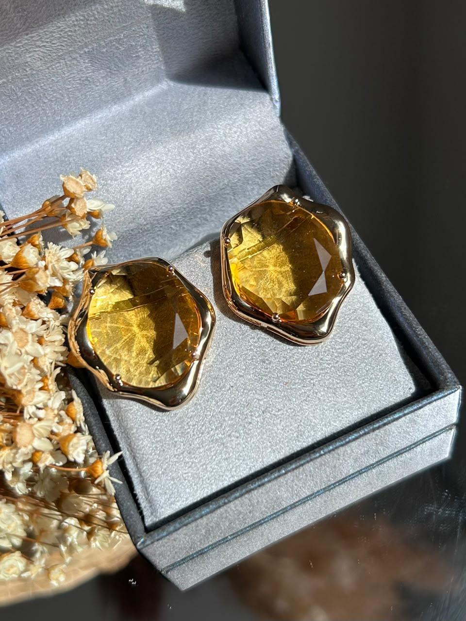 BRINCO CRISTAL OVAL AMARELO