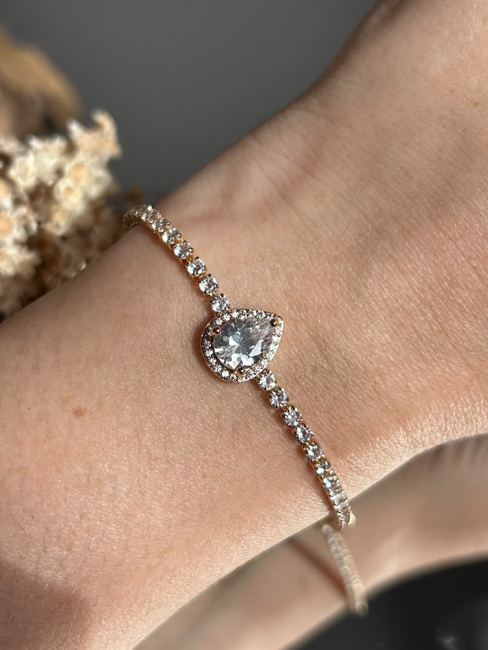 Pulseira Rivier Gota Dourada