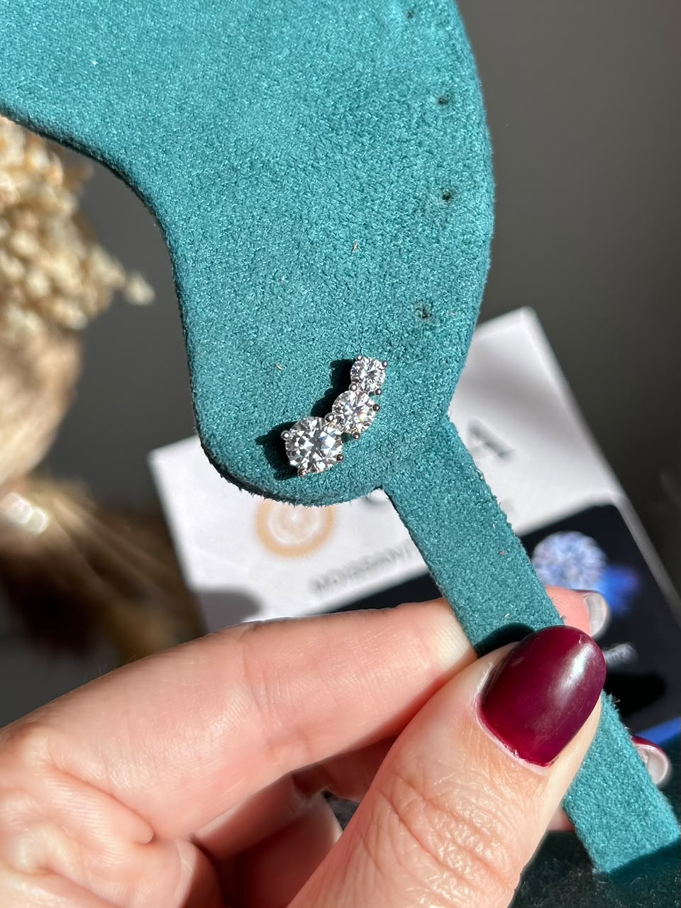 Brinco EarCuff Tres Pedras Moissanite