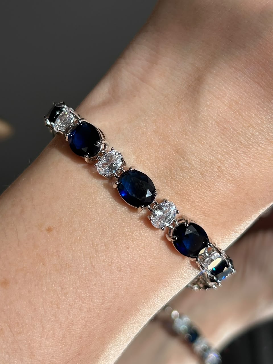 Pulseira Riviera Pedras Ovais Mesclado Azul Safira