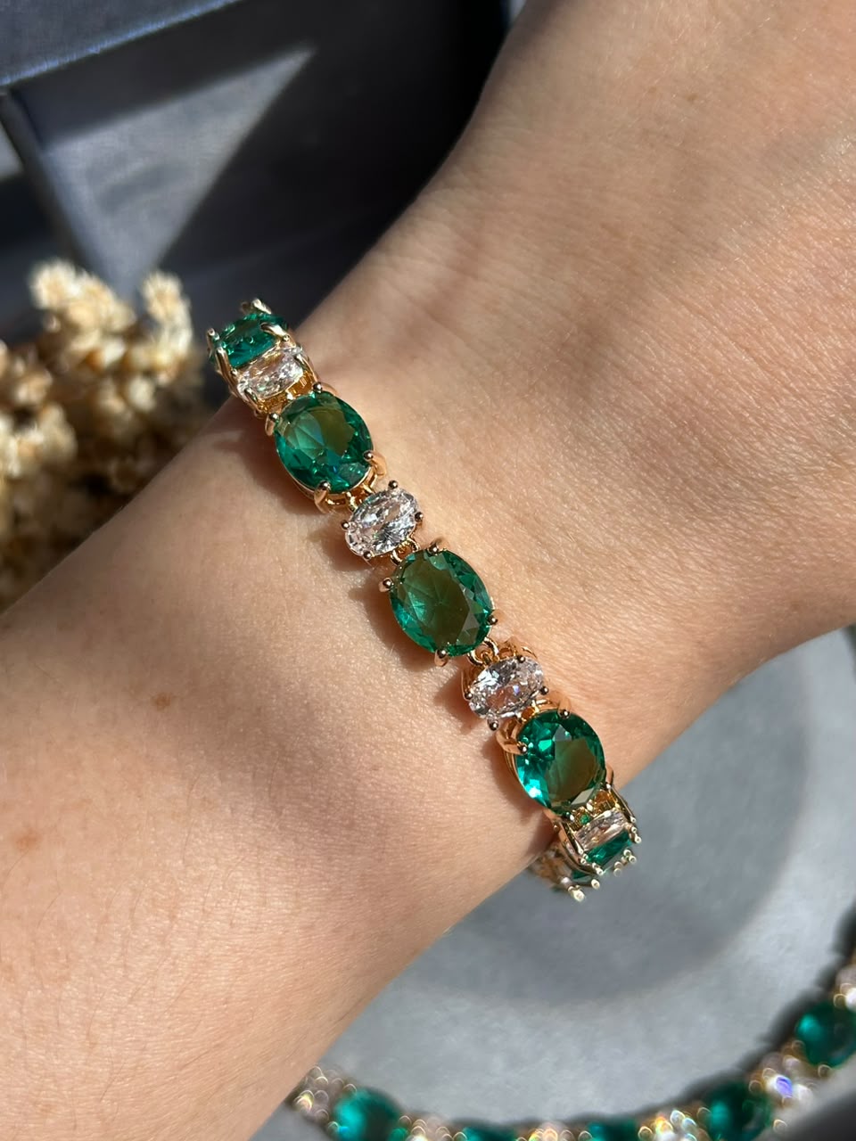 Pulseira Riviera Pedras Ovais Mesclado Turmalina Dourado